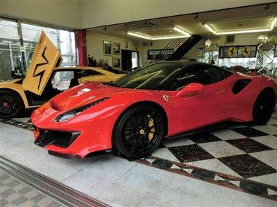FERRARI 488 - 2