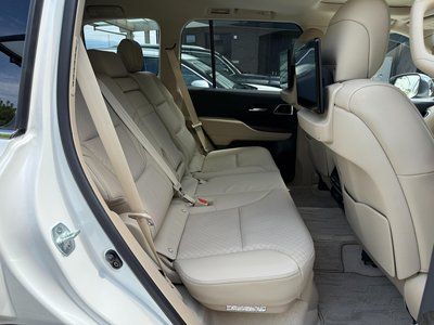 صورة مصغرة 13 لـ 2024 Toyota LAND CRUISER 300