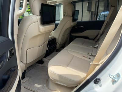 صورة مصغرة 11 لـ 2024 Toyota LAND CRUISER 300