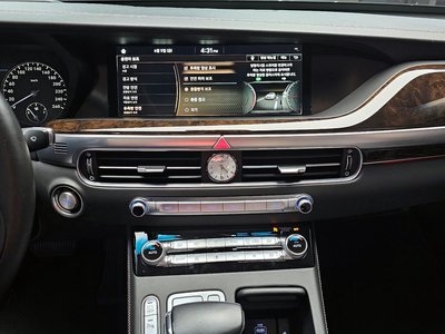 2019 Genesis G90 — миниатюра 13