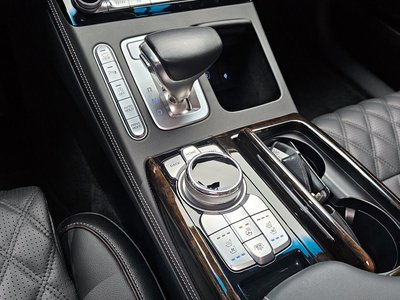 2019 Genesis G90 — фото 9