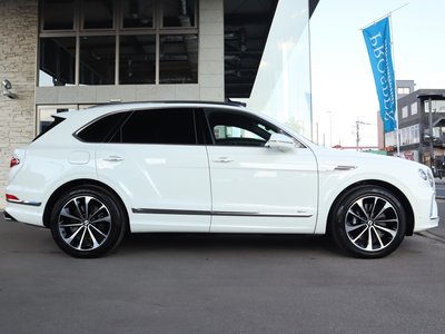 BENTLEY BENTAYGA - 4