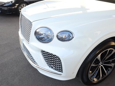 BENTLEY BENTAYGA - 6