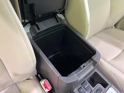 صورة مصغرة 55 لـ 2022 Toyota LAND CRUISER PRADO