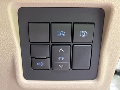 صورة مصغرة 36 لـ 2022 Toyota LAND CRUISER PRADO