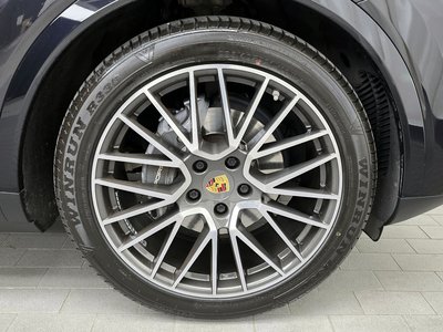 PORSCHE CAYENNE - 8
