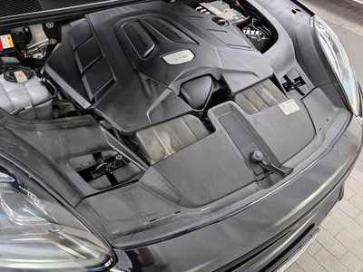 PORSCHE CAYENNE - 7
