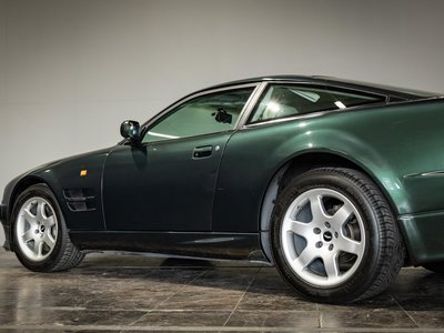 ASTON MARTIN VANTAGE - 10