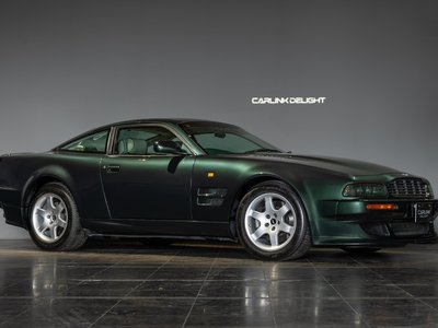 ASTON MARTIN VANTAGE - 1