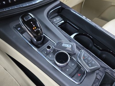 CADILLAC ESCALADE 5TH GENERATION - 9