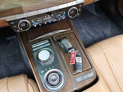 GENESIS G80 (RG3) - 9