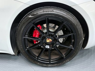 2024 Porsche 718 photo 8