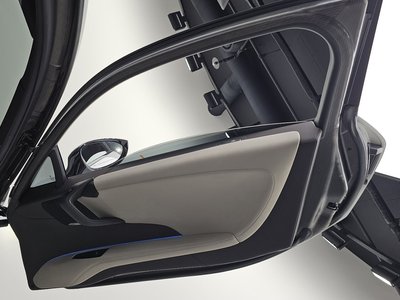 2016 BMW I8 — миниатюра 15