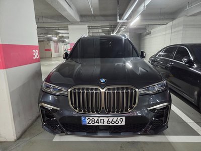 صورة 1 لـ 2021 BMW X7