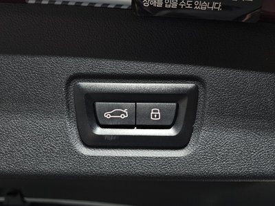 2023 BMW I4 thumbnail 35
