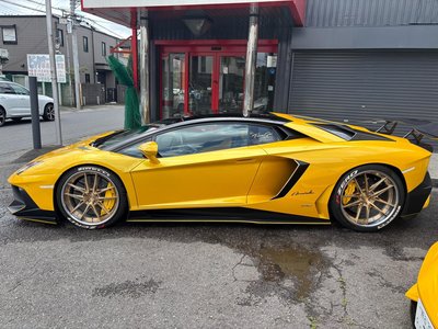 LAMBORGHINI AVENTADOR - 3