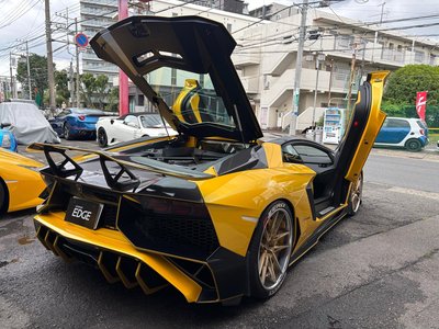 LAMBORGHINI AVENTADOR - 8