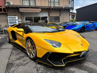 LAMBORGHINI AVENTADOR - 10