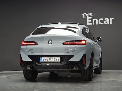 صورة 4 لـ 2025 BMW X4
