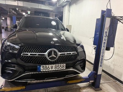صورة 1 لـ 2023 Mercedes-BENZ GLE