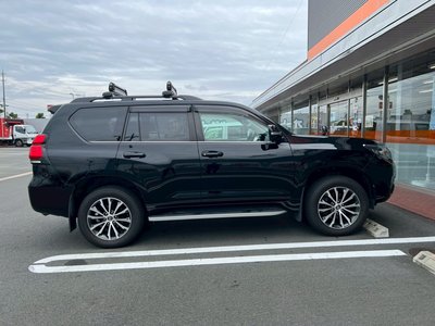 TOYOTA LAND CRUISER PRADO - 5