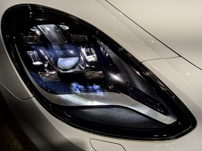 PORSCHE PANAMERA - 6