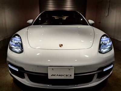 PORSCHE PANAMERA - 3