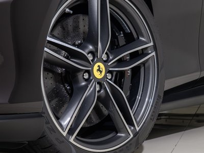 2026 Ferrari ROMA SPIDER — фото 10