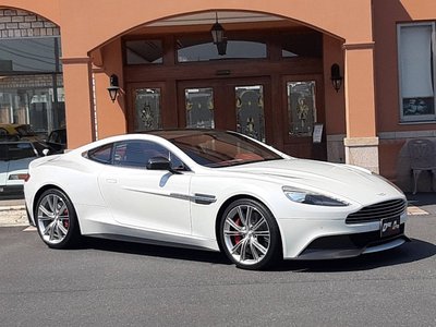 ASTON MARTIN VANQUISH - 1