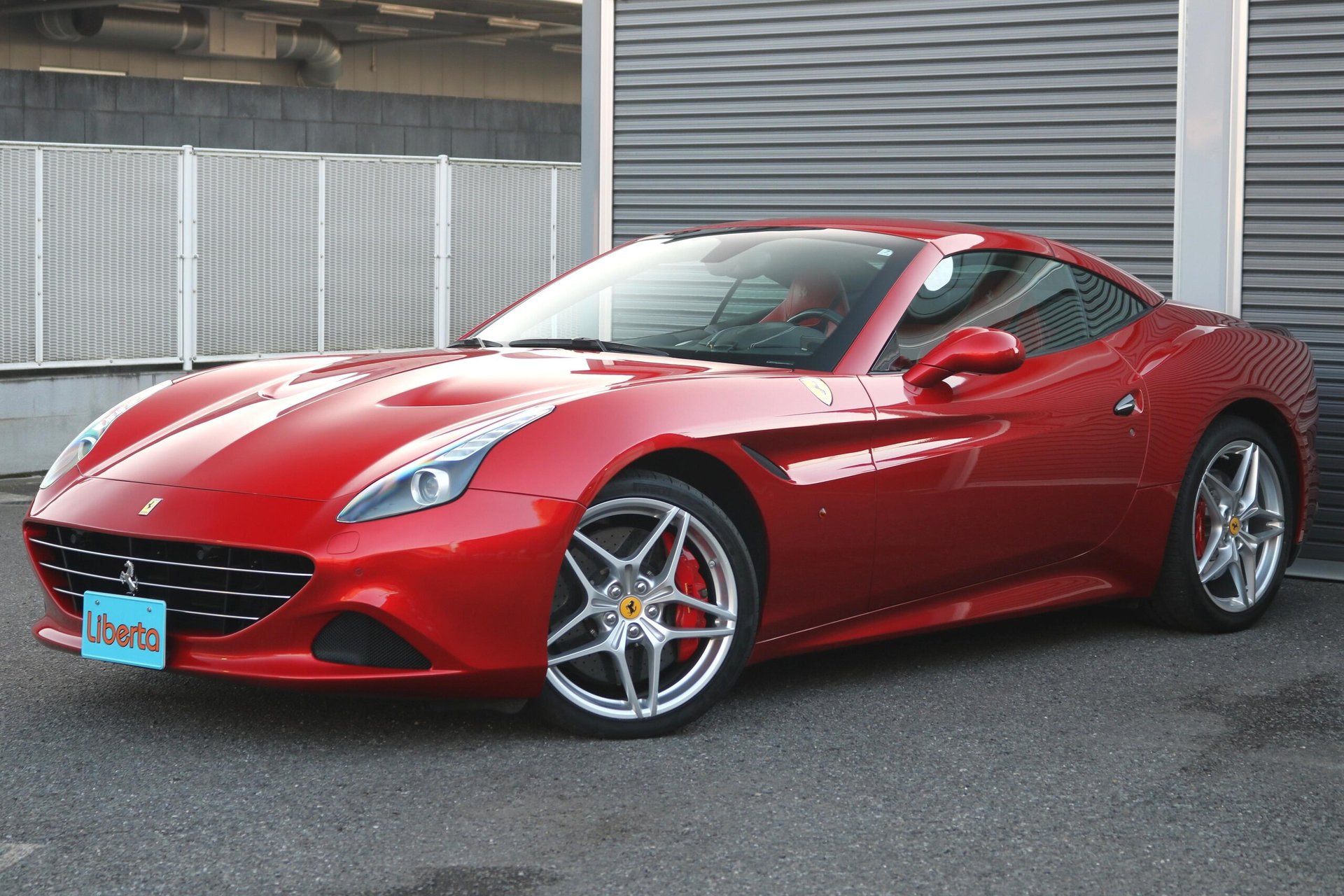 FERRARI CALIFORNIA T - View 1