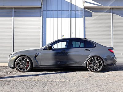 BMW M3 SEDAN - 8