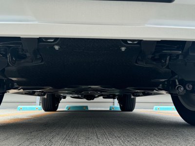 TOYOTA LAND CRUISER 300 - 8