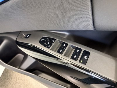 2025 BMW X3 — миниатюра 34