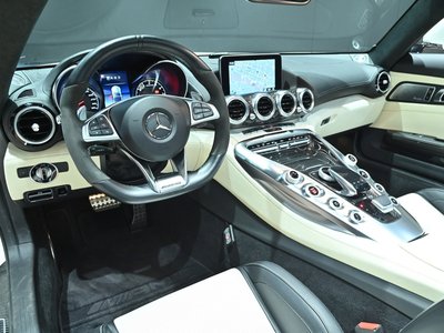 MERCEDES-BENZ GT AMG - 2