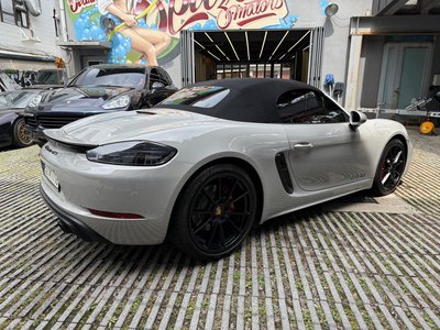 صورة 4 لـ 2021 Porsche 718