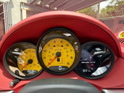 صورة 8 لـ 2021 Porsche 718