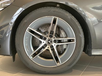 MERCEDES-BENZ E-CLASS - 4