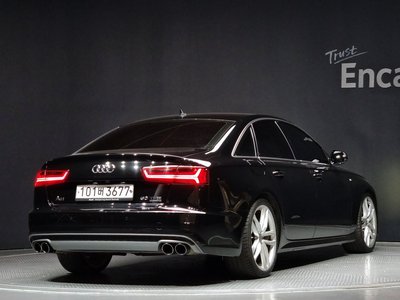AUDI A6 - 4