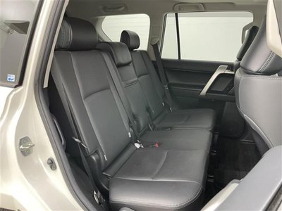TOYOTA LAND CRUISER PRADO - 9