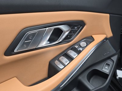 2026 BMW 3 SERIES thumbnail 19