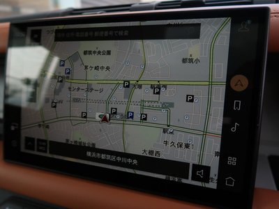 LAND ROVER DEFENDER - 10