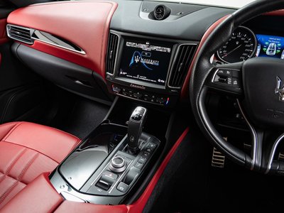 2019 Maserati LEVANTE — фото 10