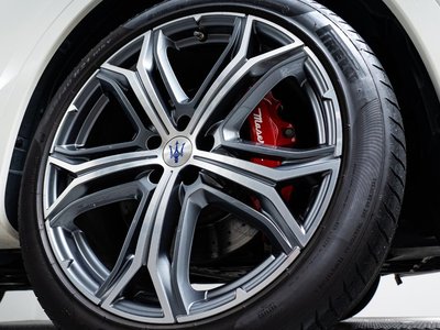 2019 Maserati LEVANTE — фото 6