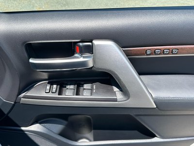 2018 Toyota LAND CRUISER 200 照片 10