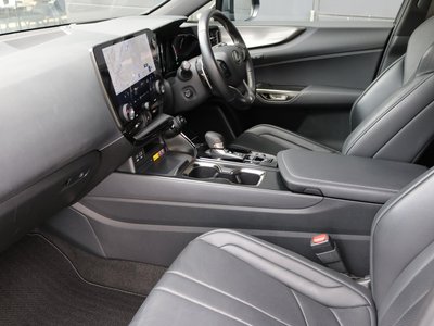 2022 Lexus NX — миниатюра 17