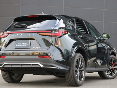 2022 Lexus NX — фото 10
