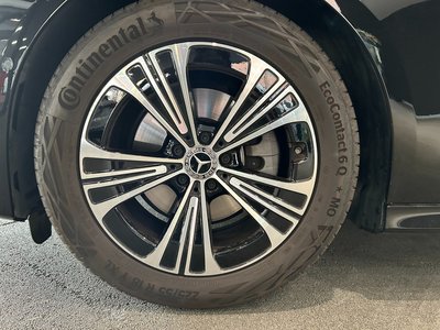 MERCEDES-BENZ E-CLASS - 6