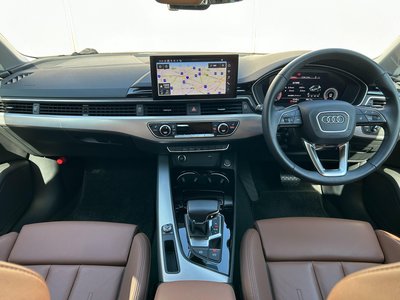 AUDI A4 - 8