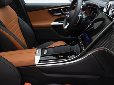 2025 Mercedes-BENZ GLC photo 9