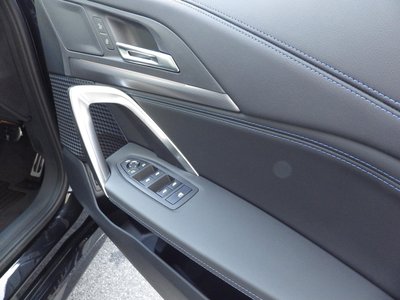 2025 BMW X1 — миниатюра 19